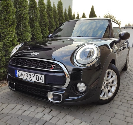 MINI Cooper S cena 69900 przebieg: 150000, rok produkcji 2017 z Szczucin małe 781